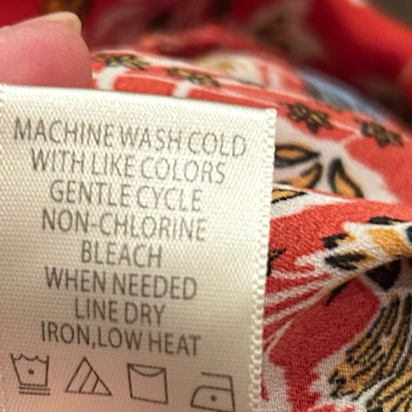 Max Studio Women's Red Floral Print Flowy Wide Leg Pants Size 1X - Picture 7 of 9